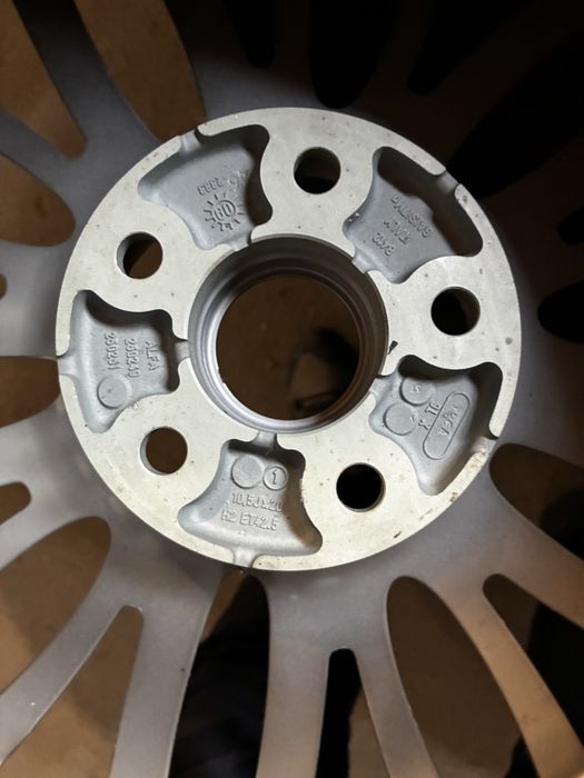 Дискі легкосплавні 20 радіус 114.3