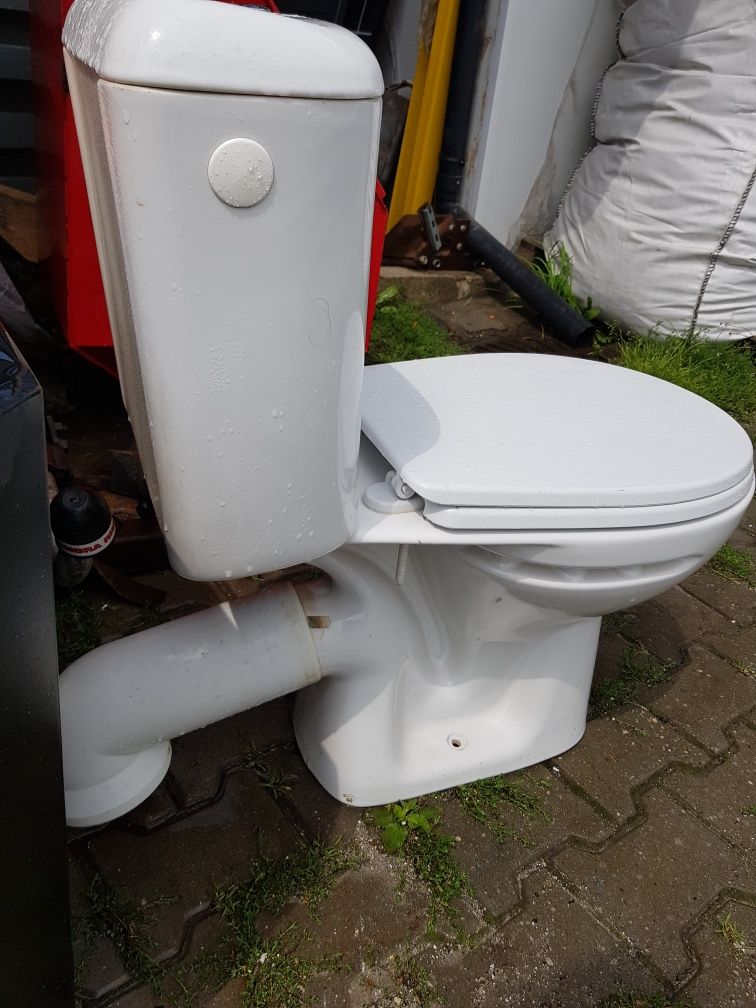 Toaleta stojąca, wc, ubikacja