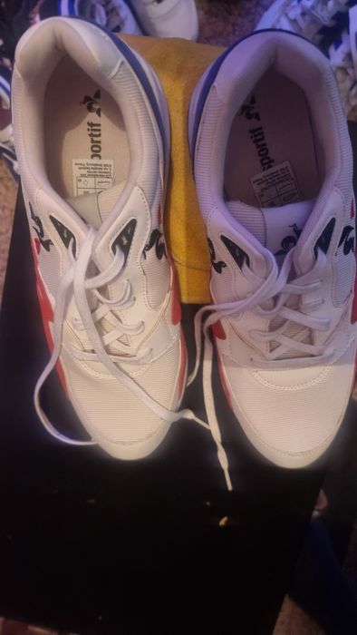 Sapatilhas  le coq sportif  n 44. Novo.