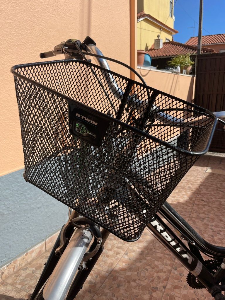 Pasteleira bicicleta, roda 28, excelente oportunidade!!