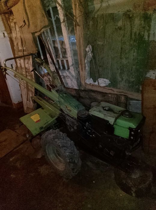 мотоблок зубр 8 к.с. з фрезою і мульчером