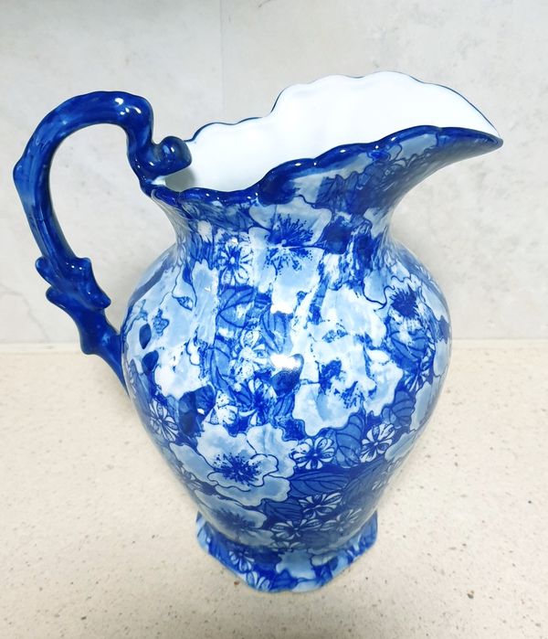 Lindo antigo jarro com floral azul em cerâmica inglesa