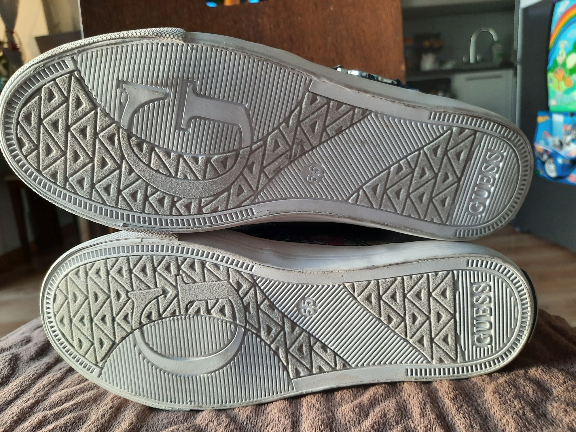 Trampki nowe  roz. 38 Guess