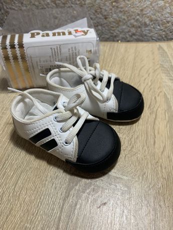 Взуття для новонароджених