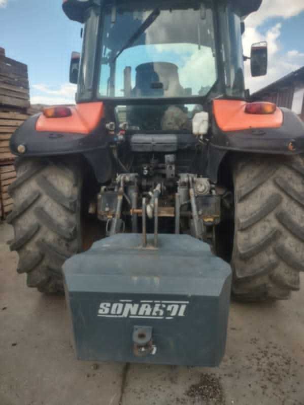 Ciągnik Kubota M5091 + ładowacz czołowy