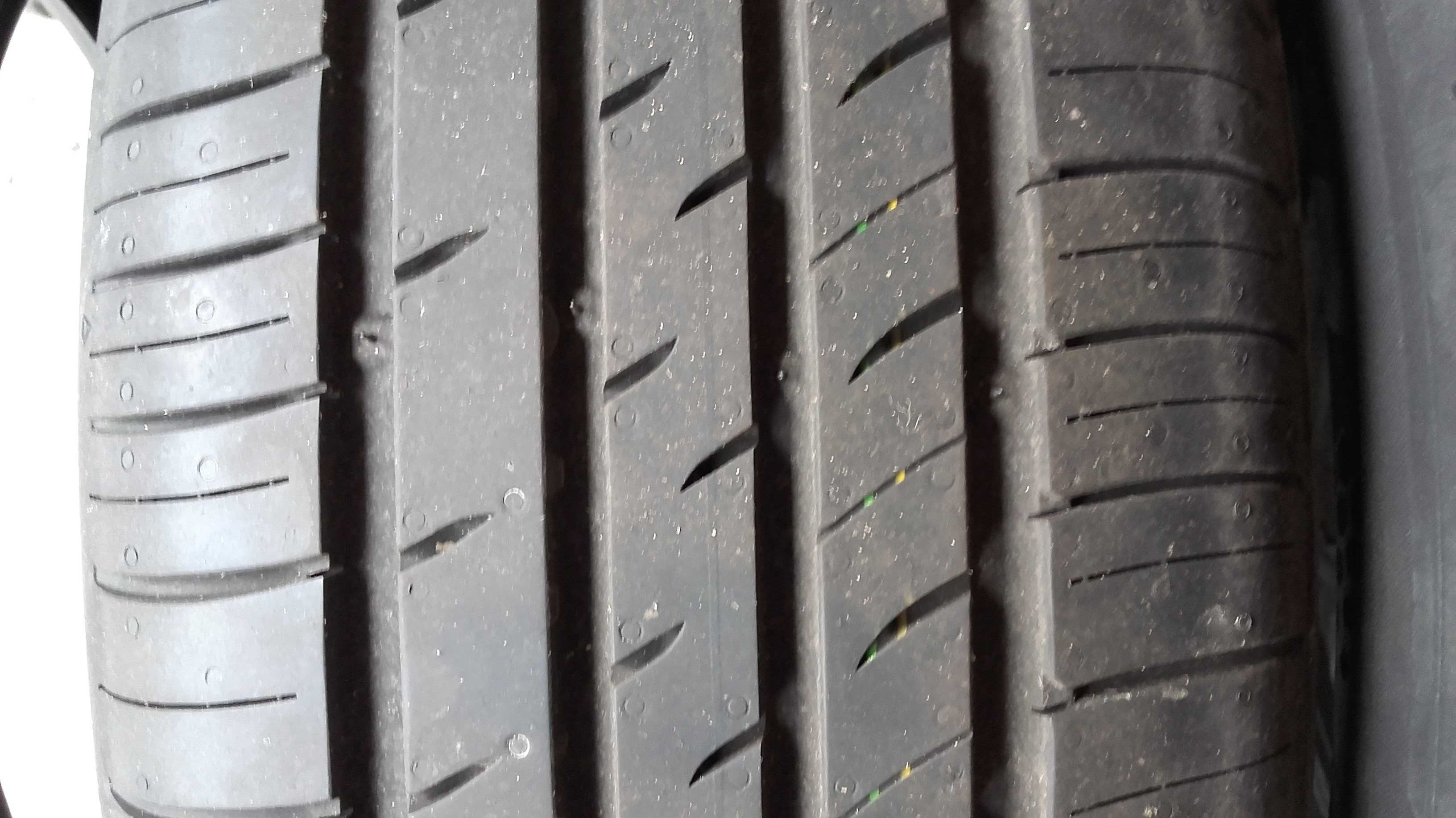 Opony letnie 205/60 R16 Kumho Ecowing ES31 92H rok 2024
