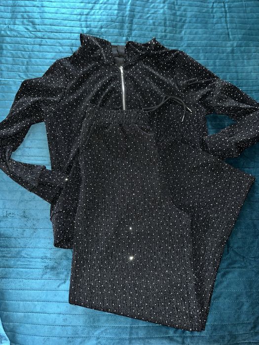 Костюм зі стразами