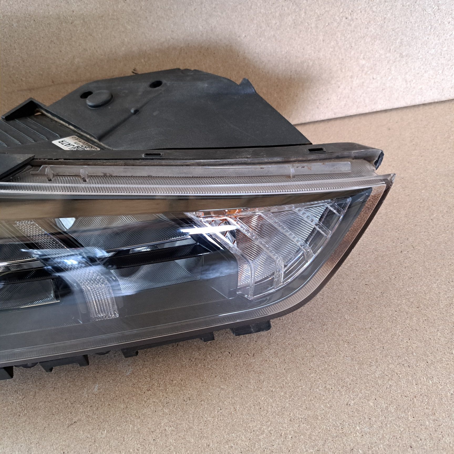 Lampa reflektor full led hyundai ioniq lift prawy europa