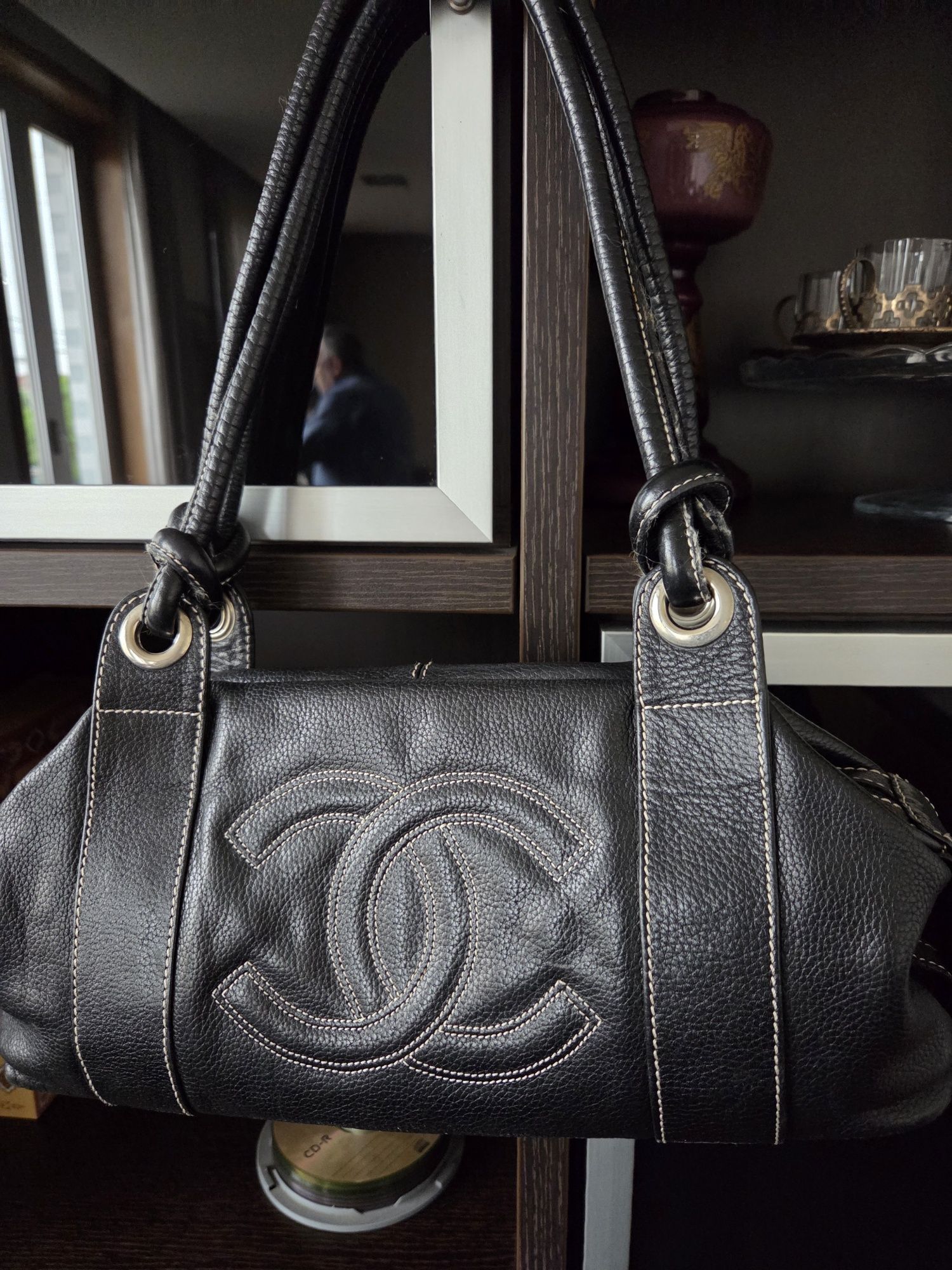 Mala Chanel vintage preta