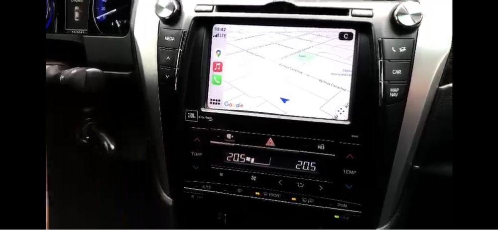 Установлю оригинальный CarPlay в Toyota Camry 55 EU