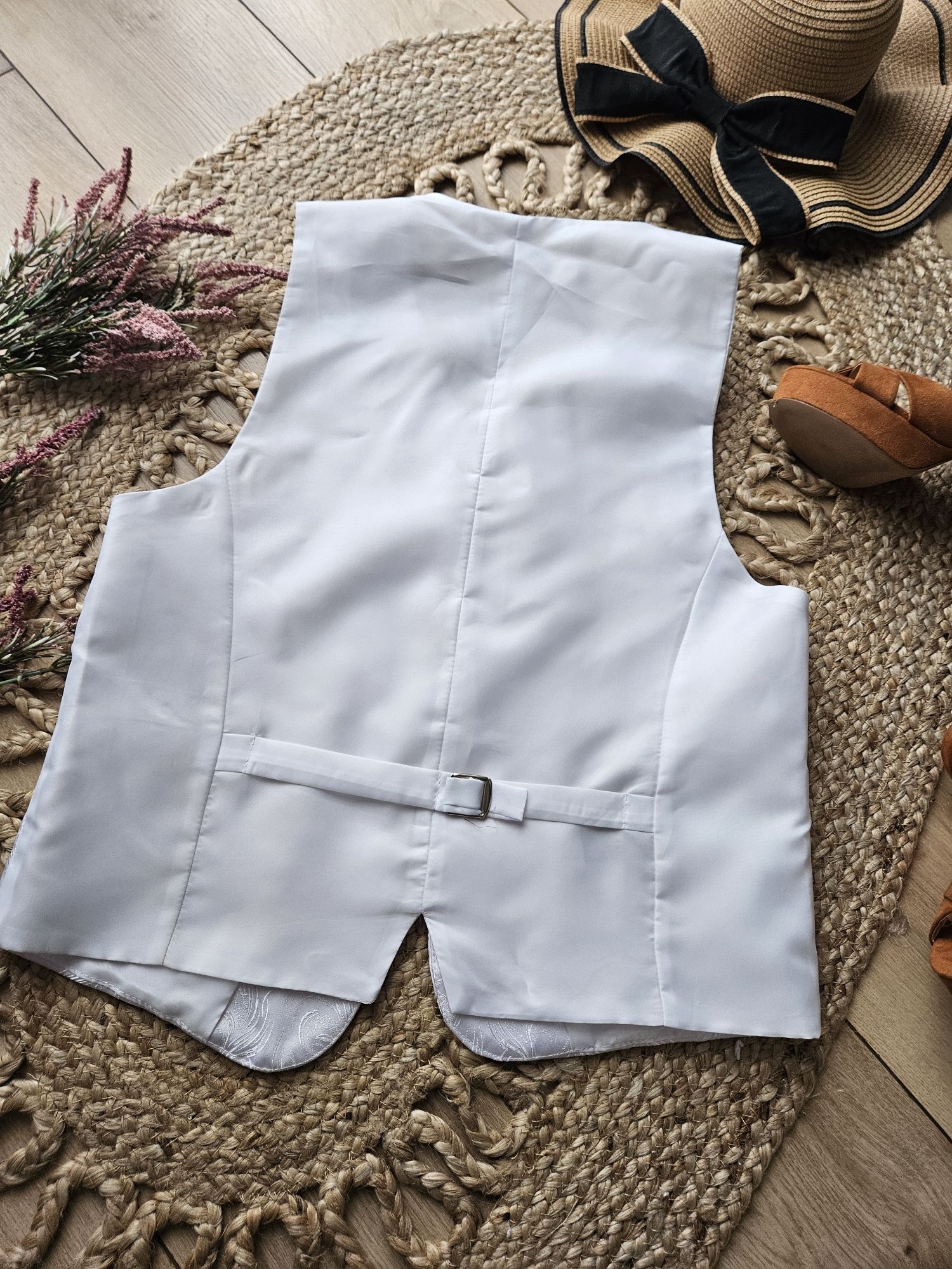 Kamizelka ozdobna biala we wzory L unisex casual