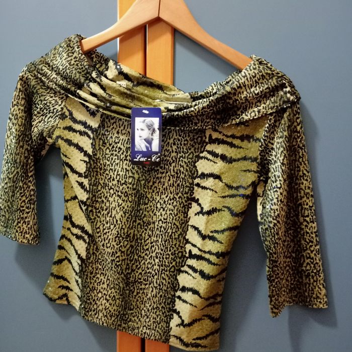 Blusas de tamanho S e M