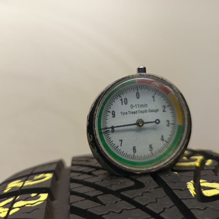 205/45R17 Goodyear Ultra Grip Performance 8