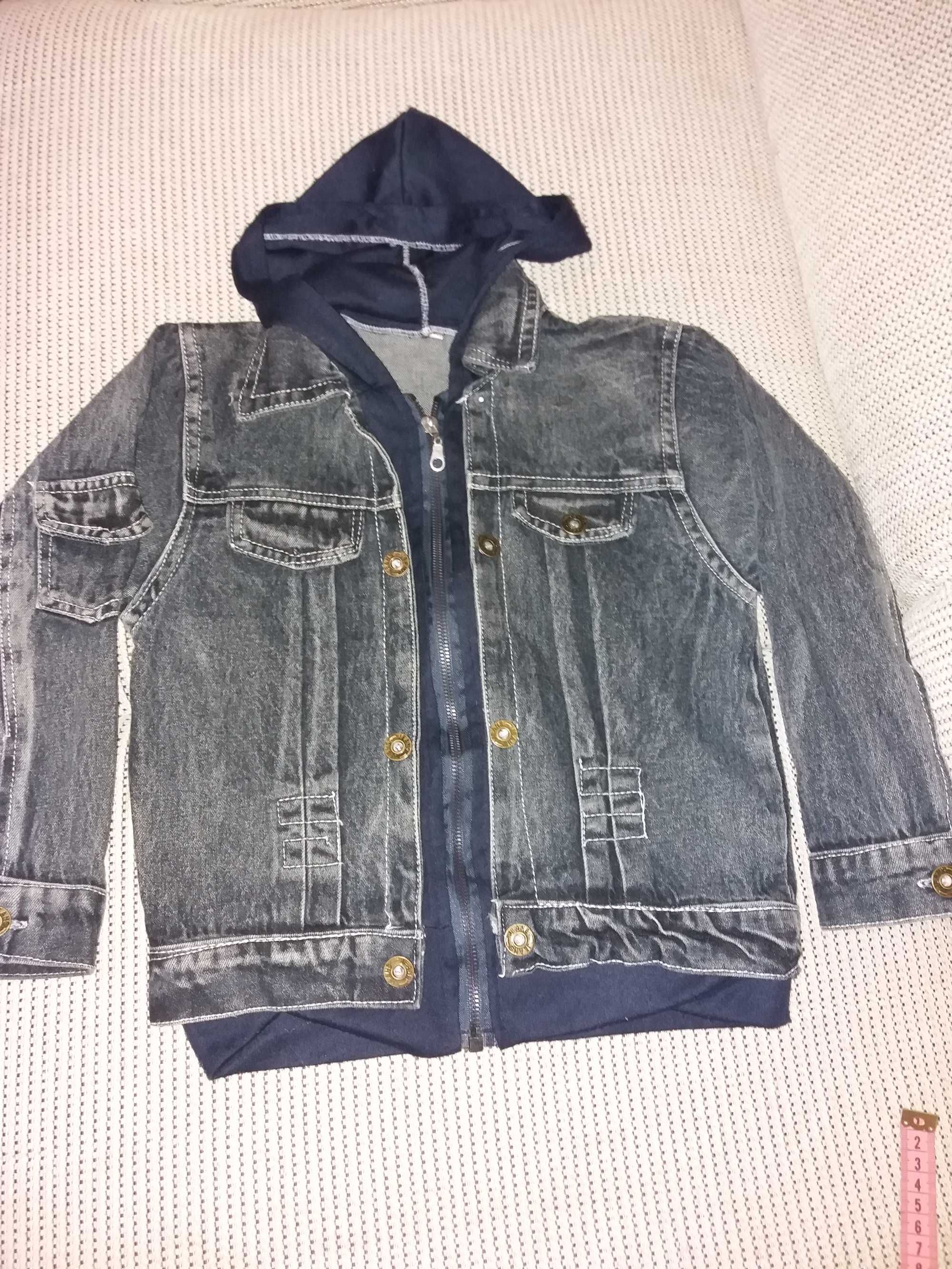 Детская джинсовая  курточка 4-6 лет