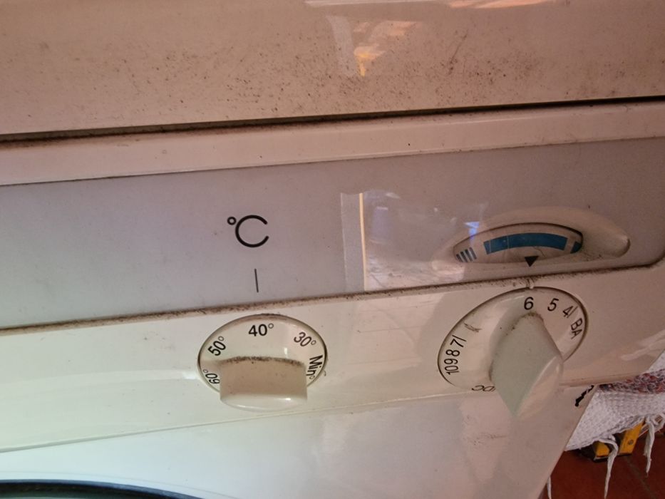 Maquina lavar roupa usada