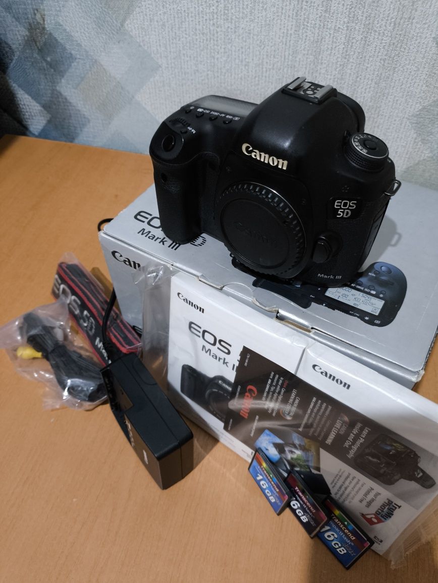 Фотоаппарат Canon 5d mark iii (5d mark 3) + 3 карты в подарок!