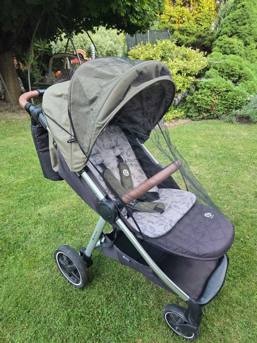 Wózek spacerowy Petite&Mars model Royal