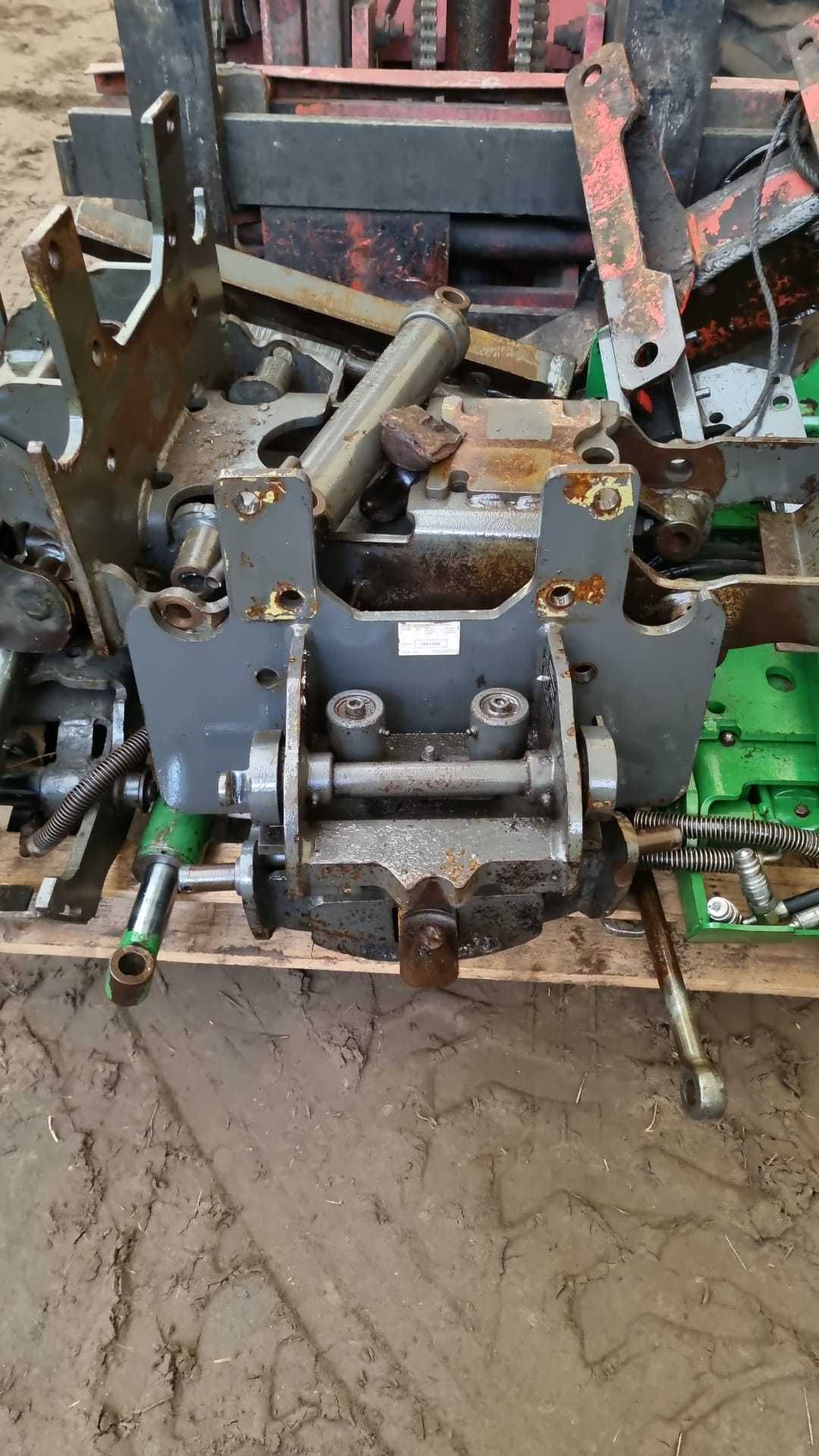 Pompa hydrauliczna, części hydrauliki, rozdzielacze Case Puma i inne
