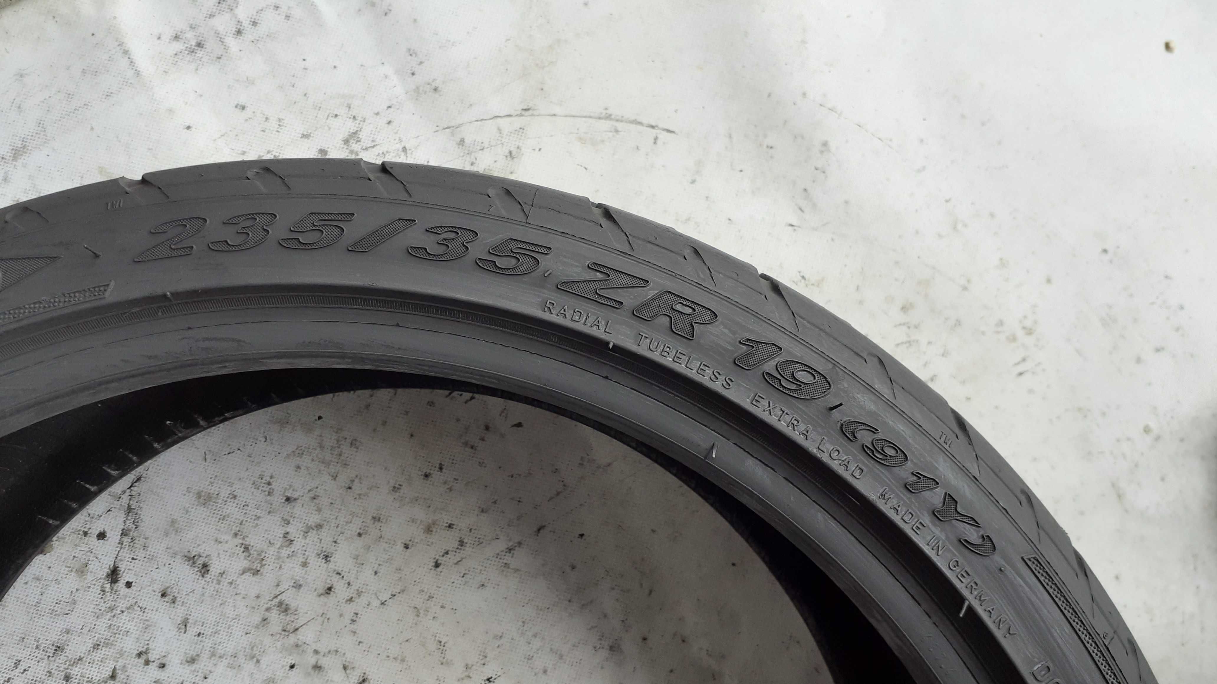 235/35/19 Pirelli p zero