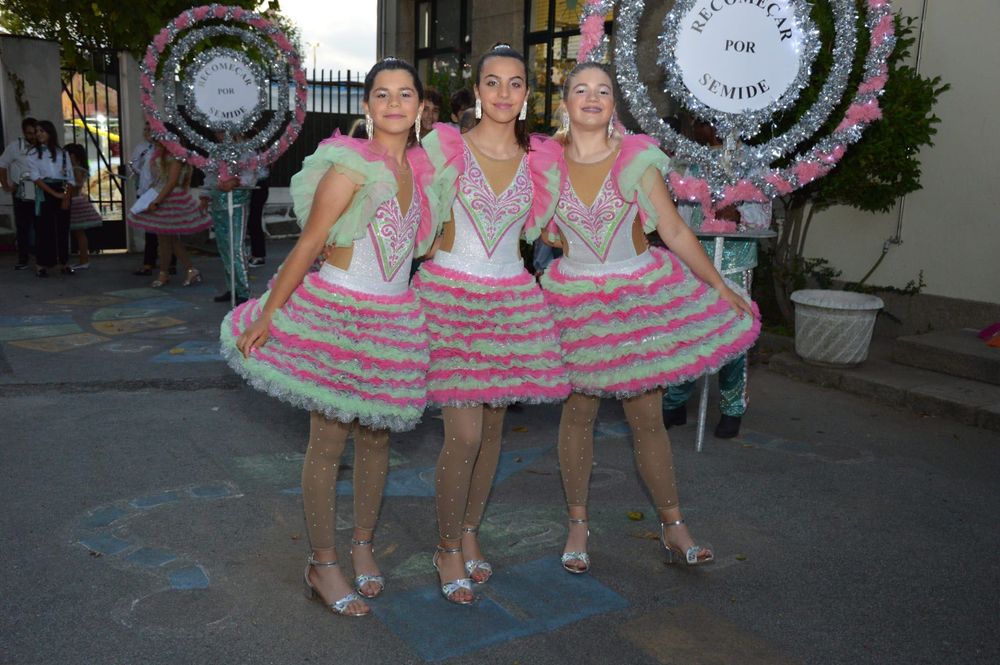 Trajes de Marcha Popular