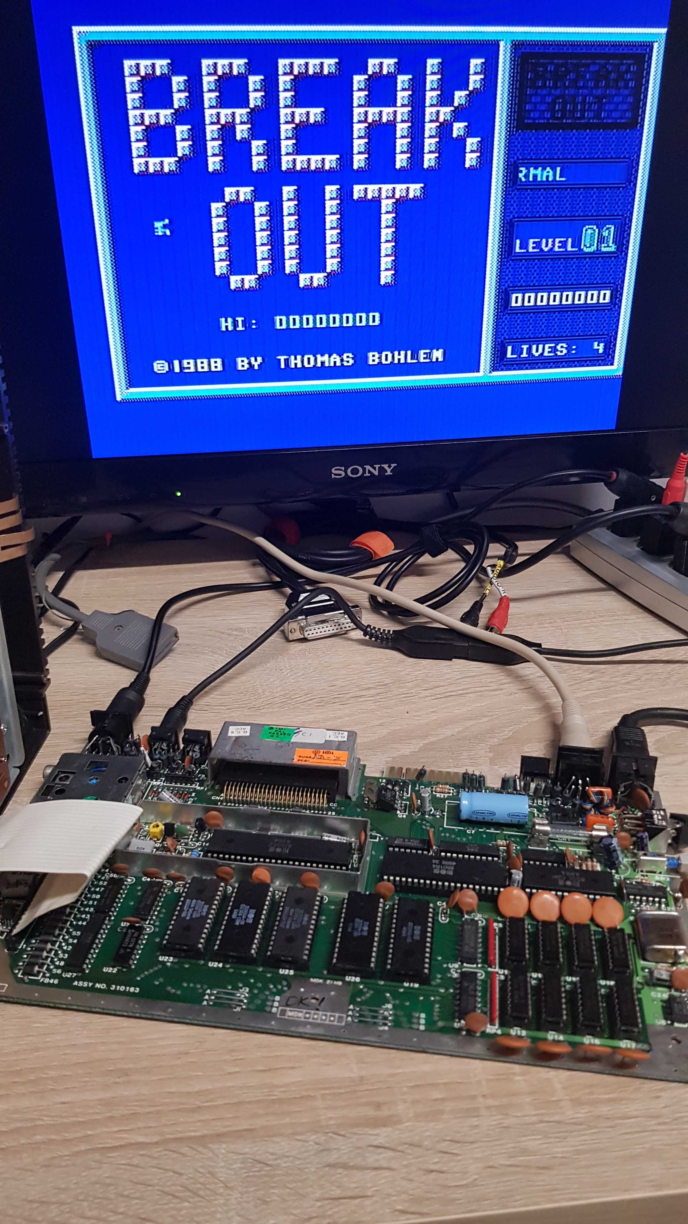 Płyta główna do Commodore Plus 4