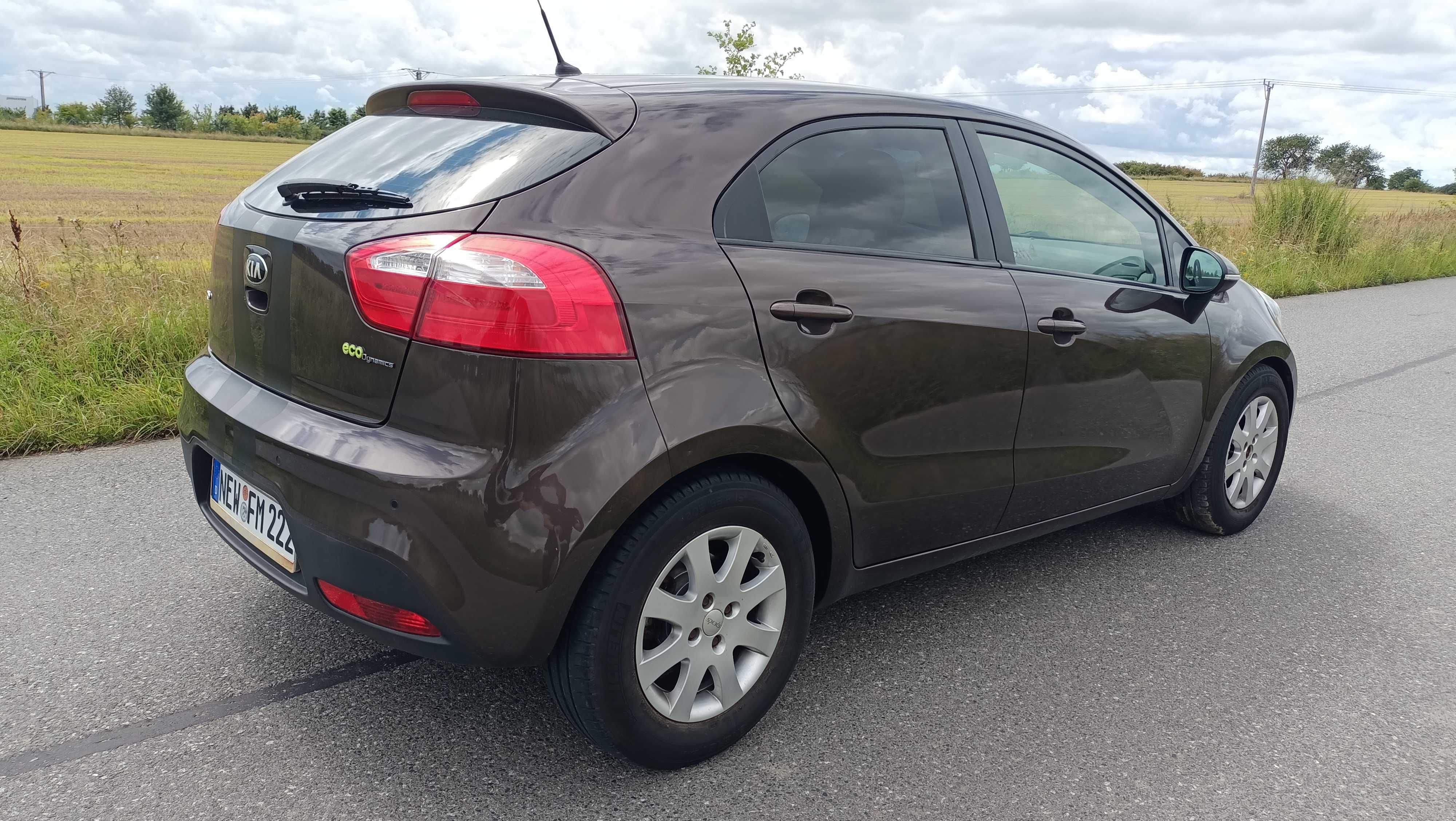 Kia Rio 1.4 benz. 109KM 5drzwi Klima Elektryka LED Alu Bezwypadek