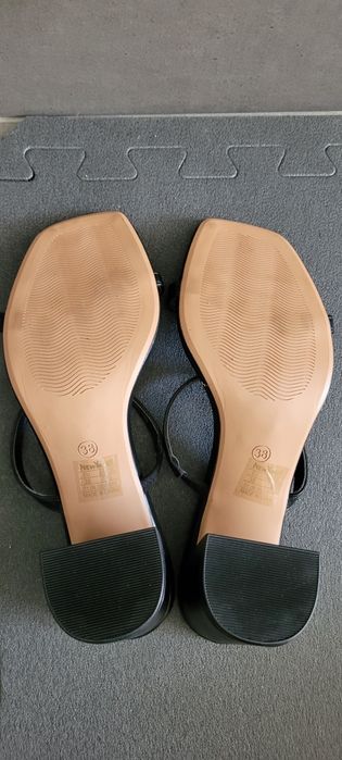 Buty czarne sandały na obcasie r. 38