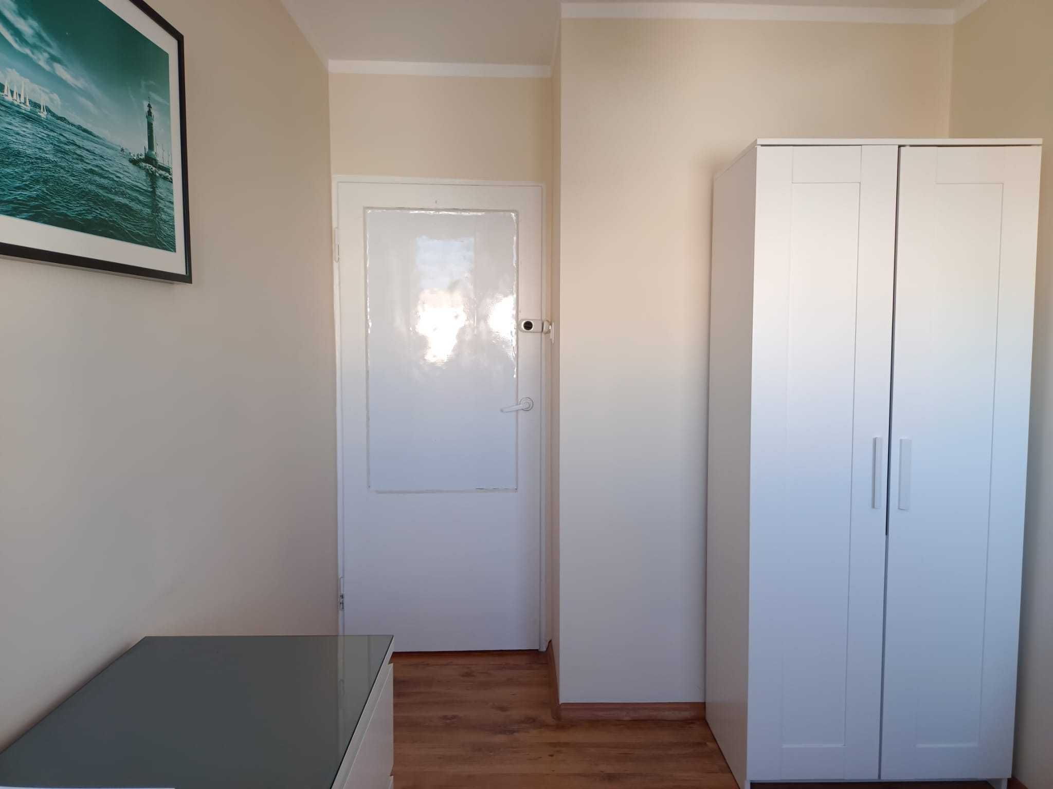 Pokój jednoosobowy w mieszkaniu 3 pokojowym, ul. Stysia