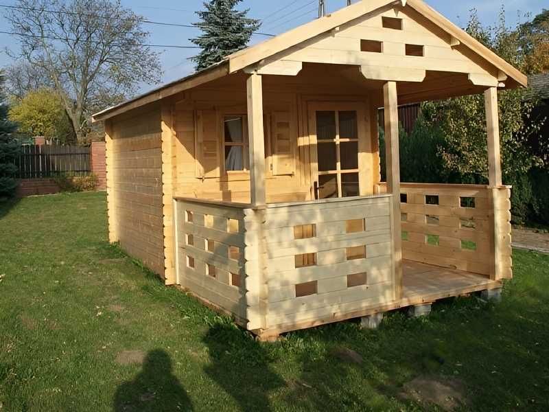 Domek drewniany Grześ z tarasem 3x5 z balika 28mm