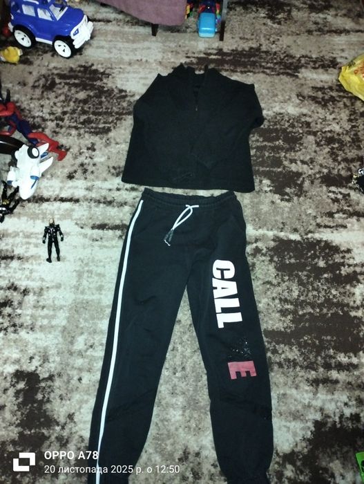 Одяг на дівчинку