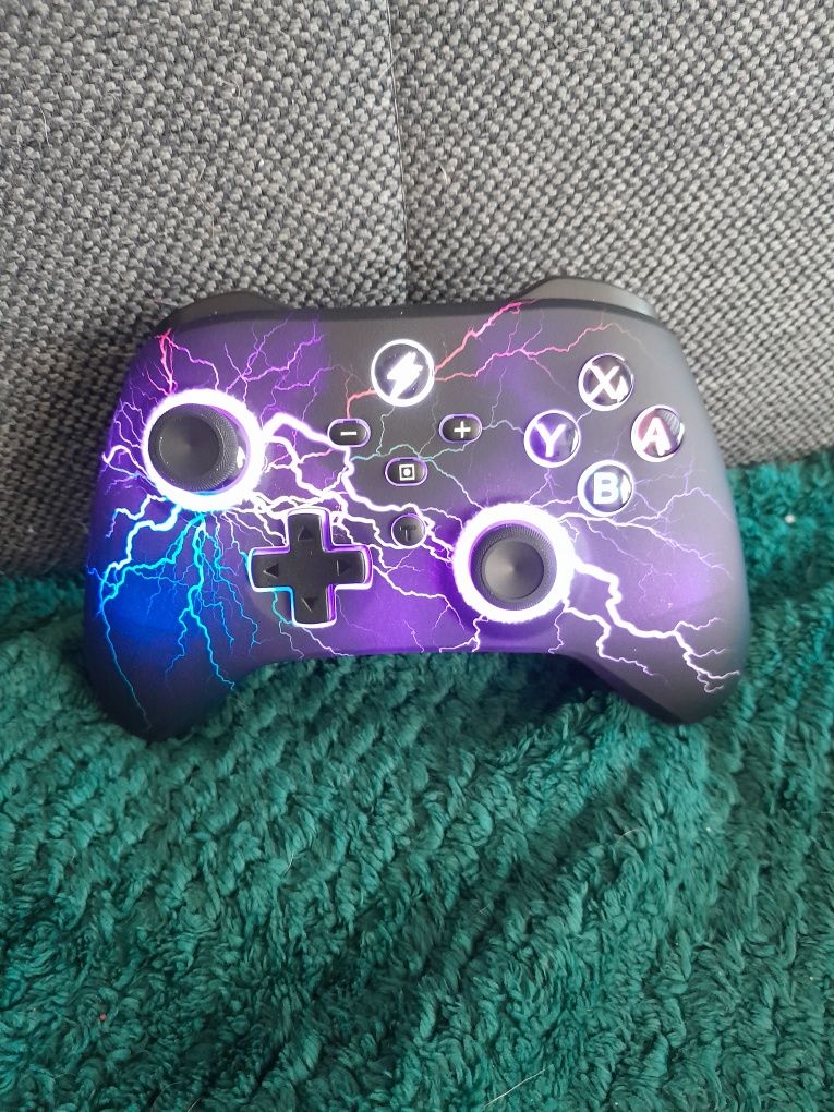 Kontroler bezprzewodowy NS/PC/Android/IOS RGB Turnbo Function