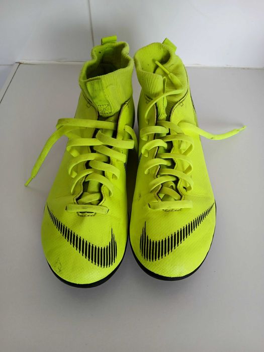 Chuteiras mercurial nike - tamanho 38