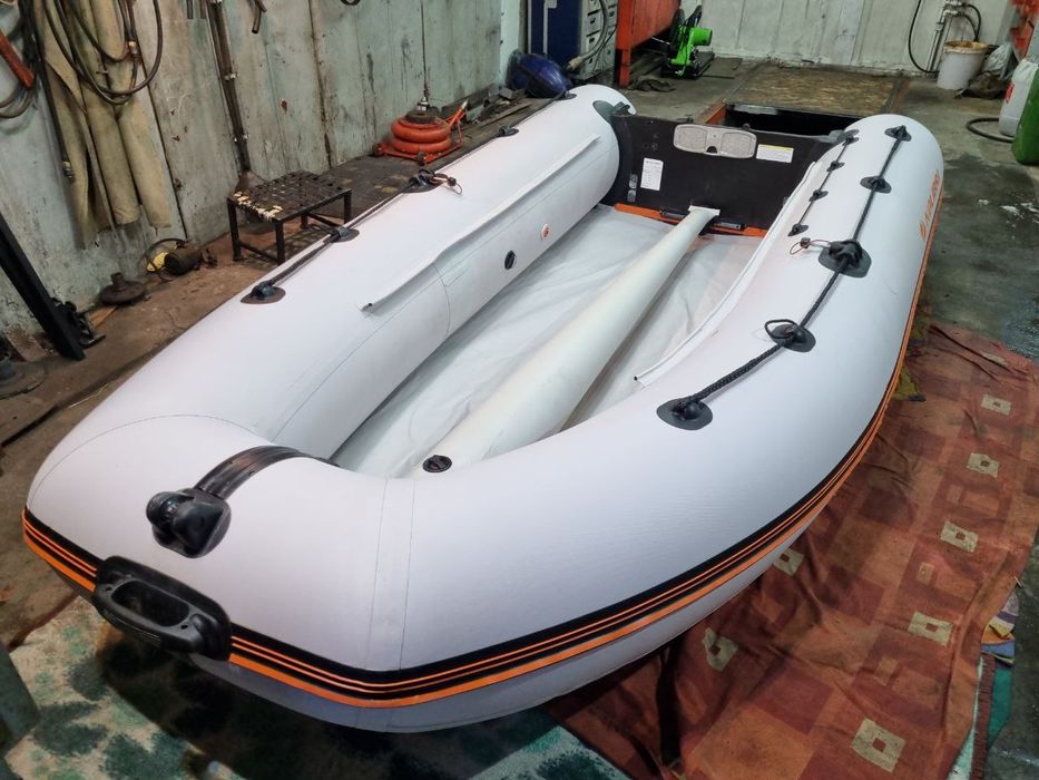 уЛодка Колибри КМ-300DL