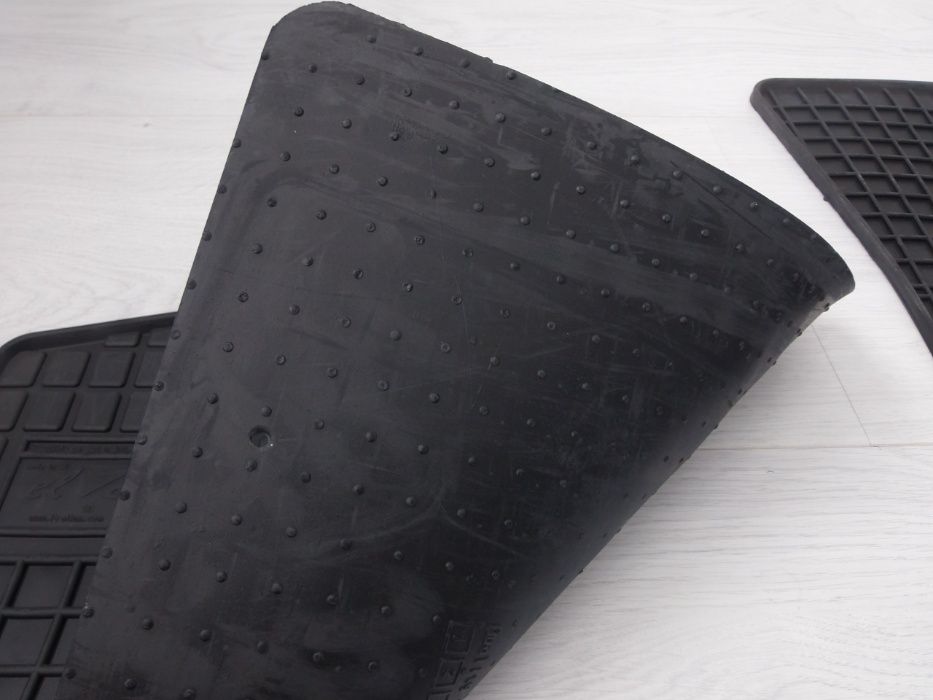 Dywaniki Gumowe Citroen C4 GRAND Picasso II 13- Dopasowane na 3 Rząd