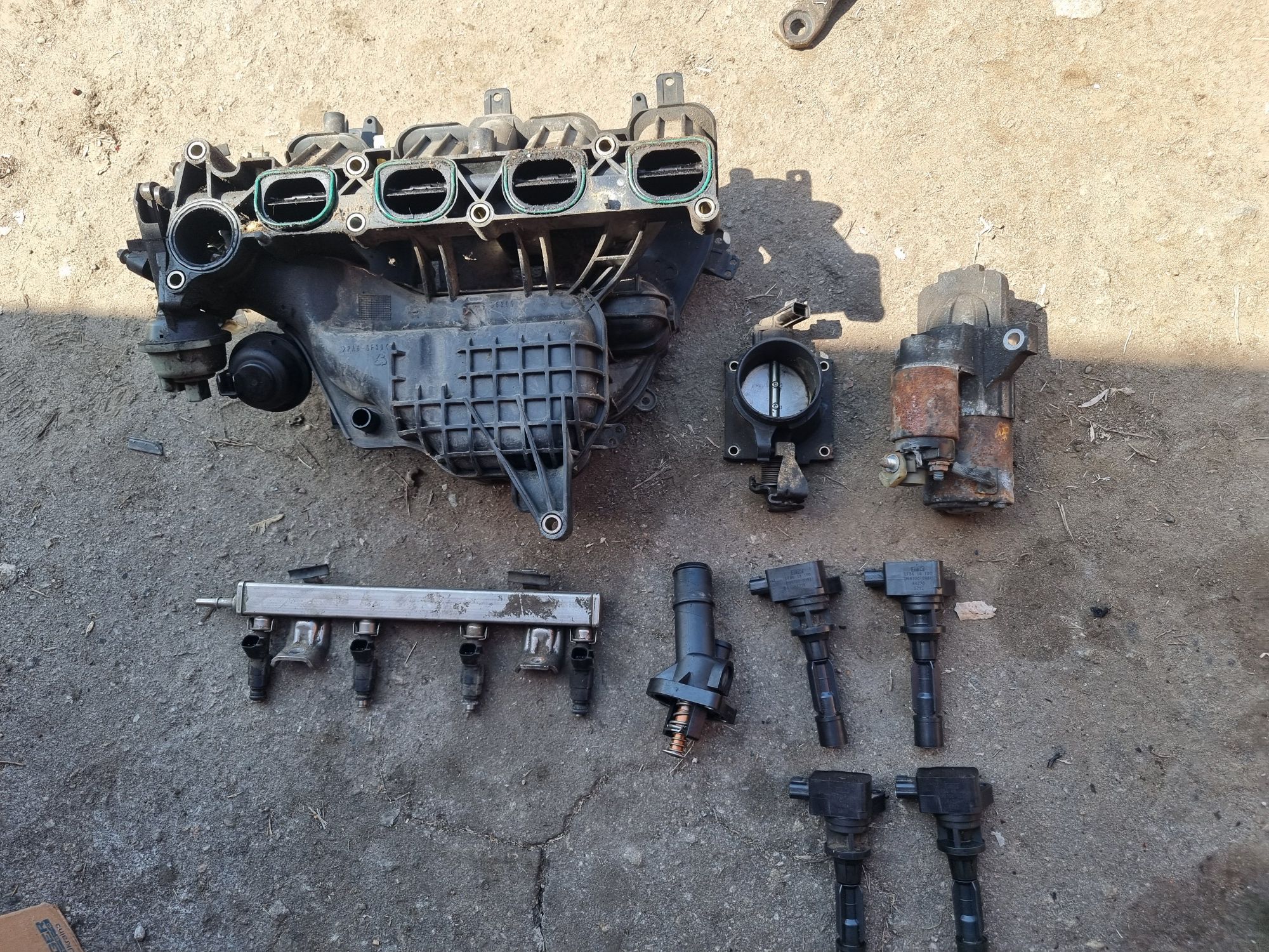 Впускной коллектор mazda 5 6 LF GG  02-07 L341-13-100J