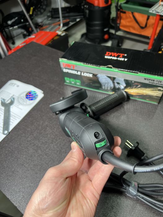 Болгарка DWT WSP08-125 V Узкий хват Регулировка скорости