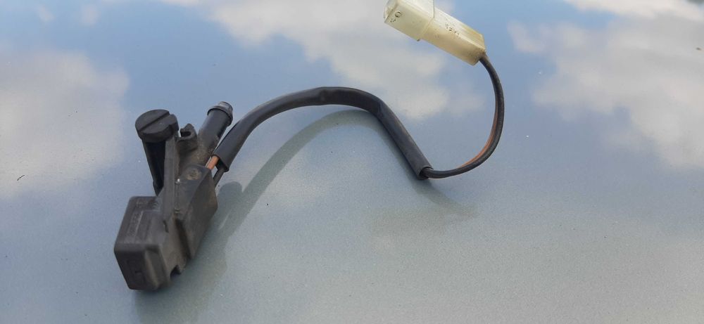 Форсунка омивача лобового скла з підігрівом VAG 6E0955986B