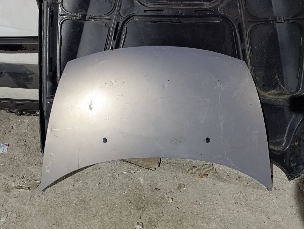 Капот Citroen C3 2002-2009г С обшивкой.