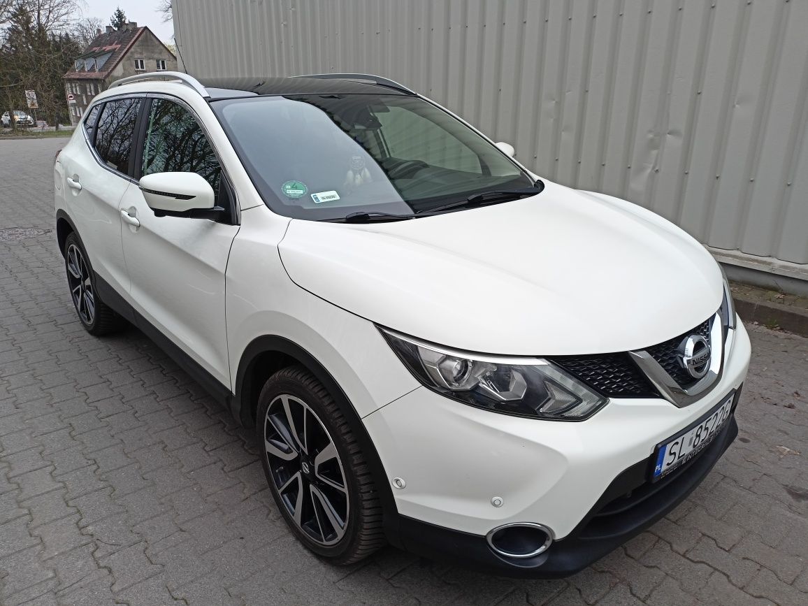 Nissan Qashqai Panorama Kamery 360 Nawigacja Asystent Pasa  Tempomat