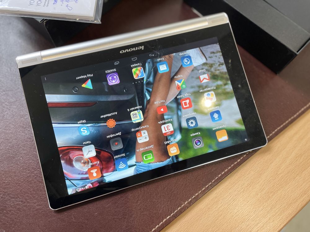 Планшет Lenovo YOGA TABLET 10