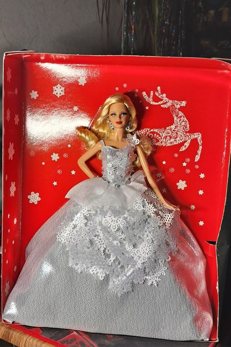 Колекційні Holiday Barbie 2013 та 2020