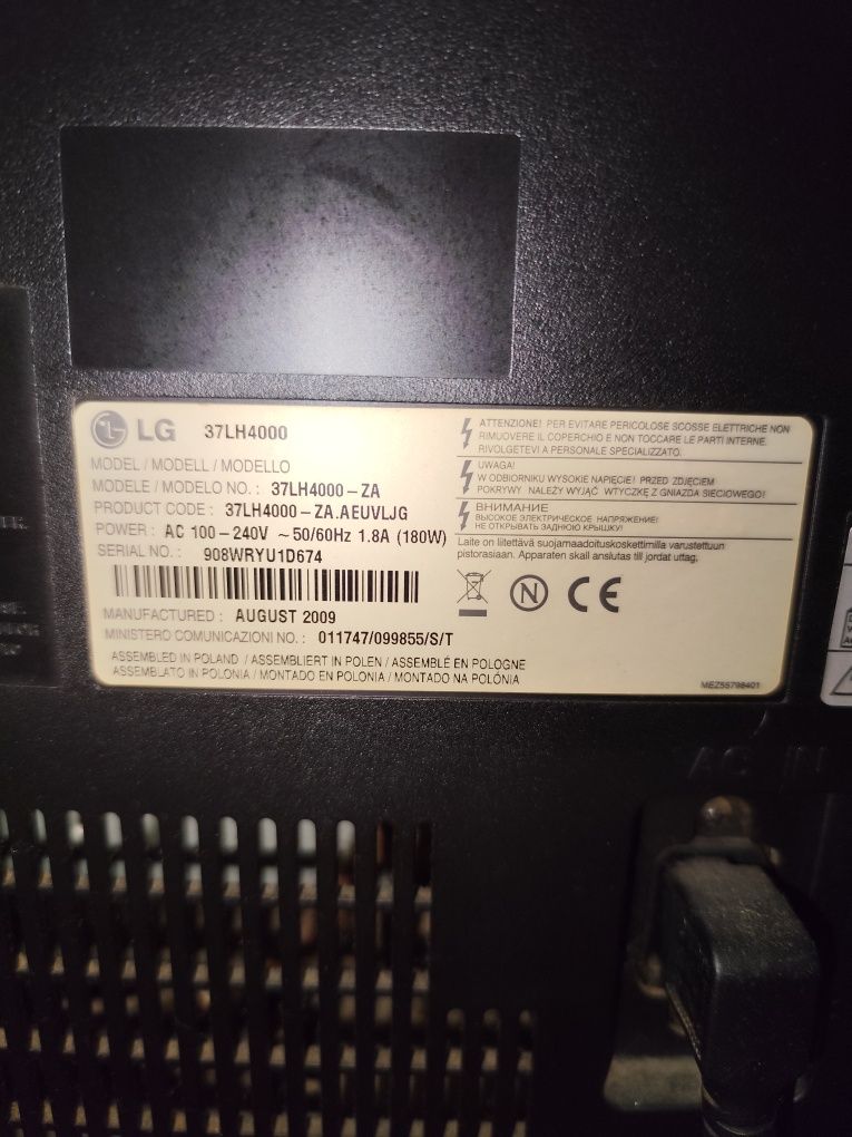 Televisão LG 94 cm (37") Full HD Preto 500 cd/m²