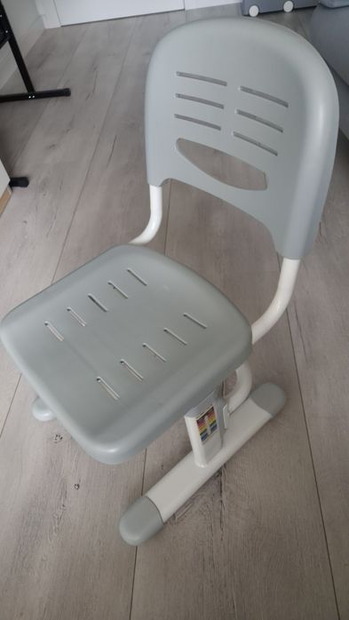 Krzesełko z regulacja wysokości Fun Desk