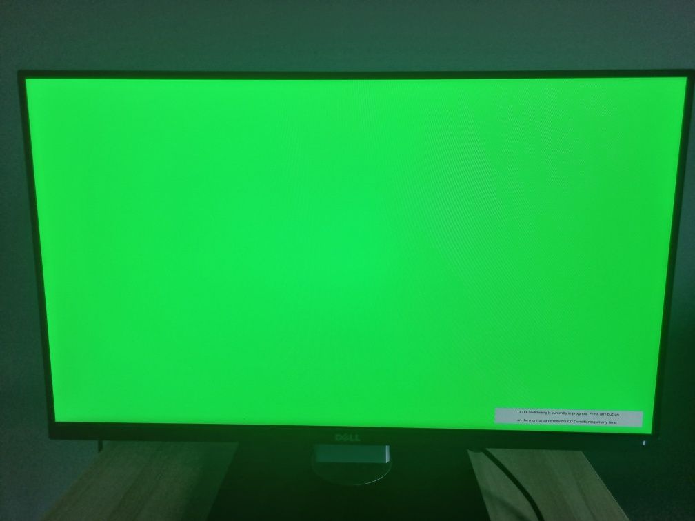 Monitor Dell UP2716D