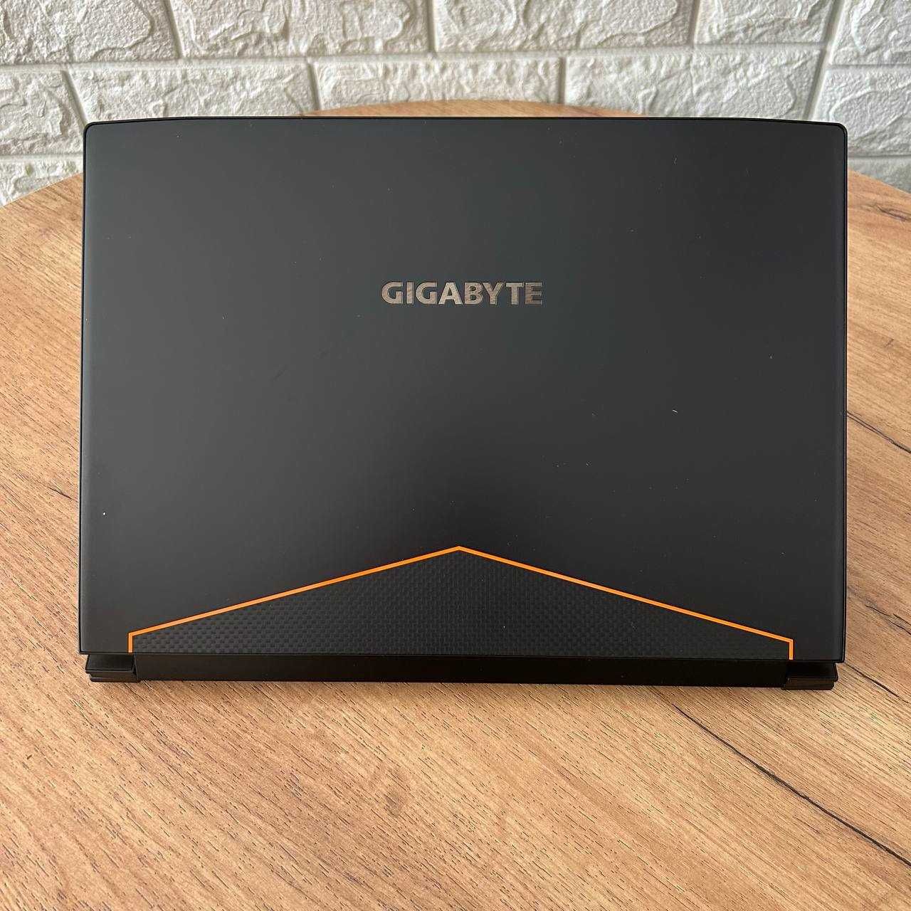 Gigabyte Aero 14	 2K IPS i7 7700HQ 16Gb SSD 512Gb GTX 1060