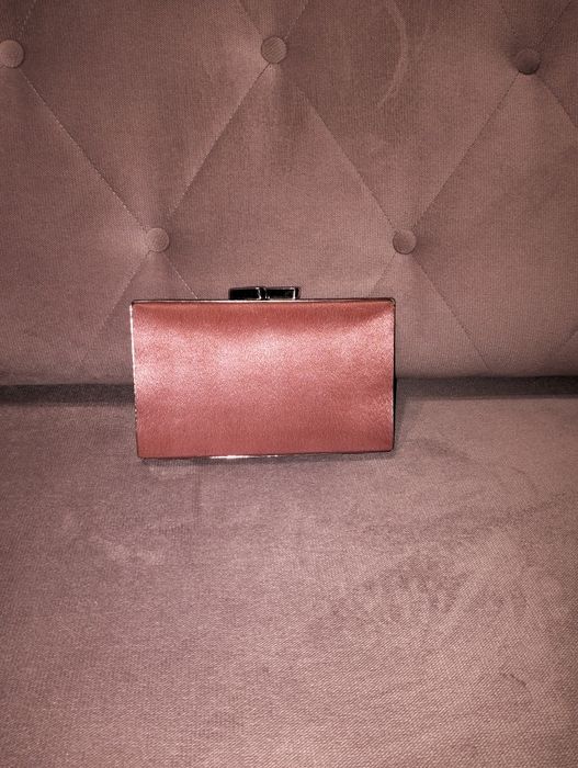 Różowa kopertówka