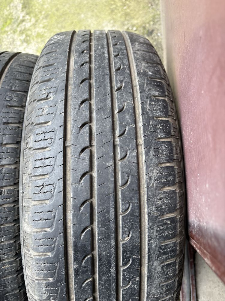 Good Year Efficientgrip SUV 4x4 225/65 R17