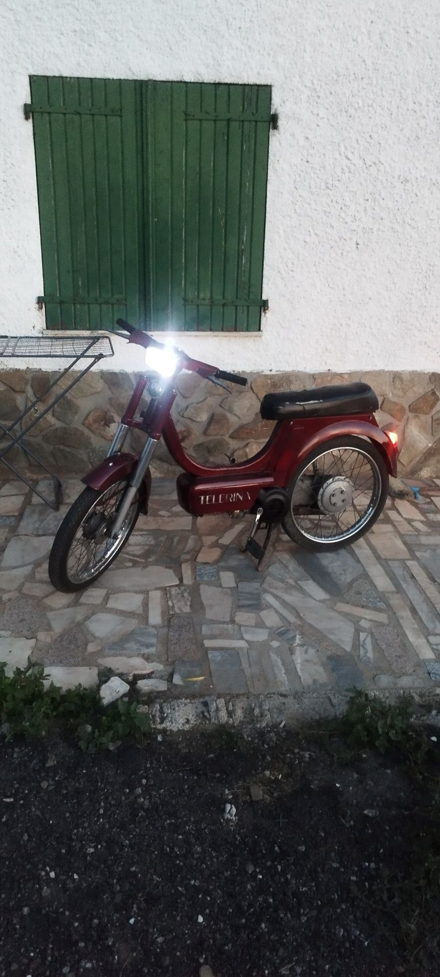 Vendo vespinos  nl. E dois gl