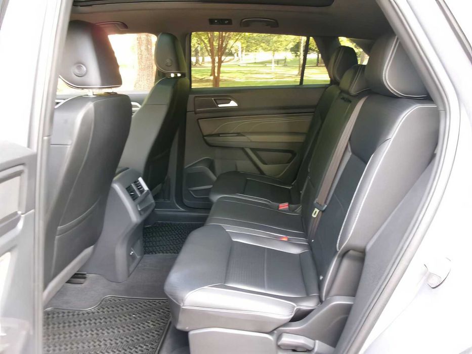 Volkswagen Atlas      2022