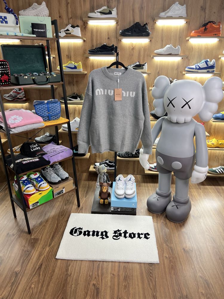 Світер Miu Miu Grey Woll Sweater Logo